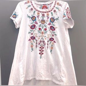 Johnny Was embroidered T shirt tunic Large